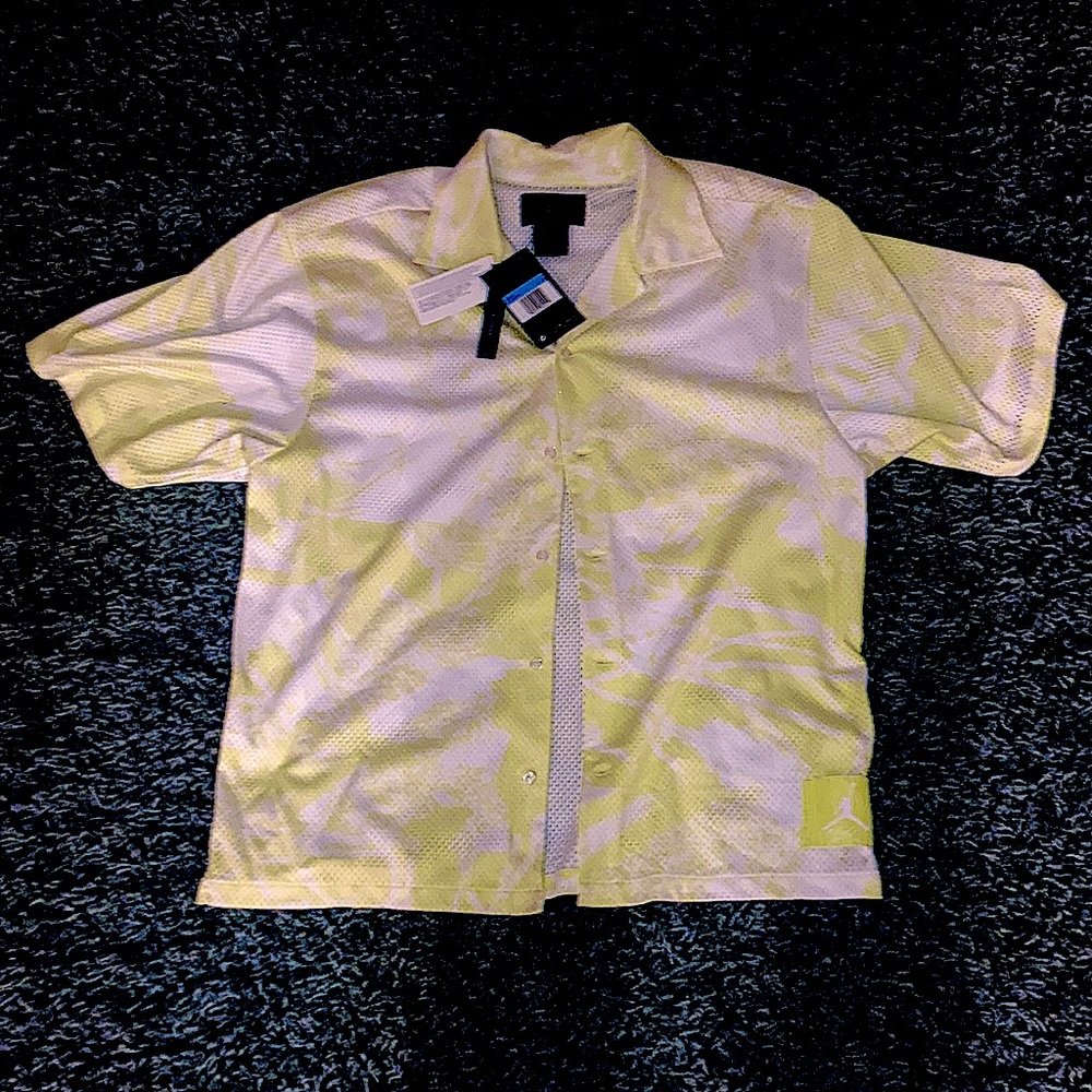 JORDAN FLIGHT AOP SS BUTTON DOWN in WHITE/LIME_Size M